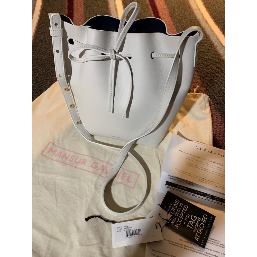 🔥Mansur Gavriel White/Navy Mini Bucket Bag